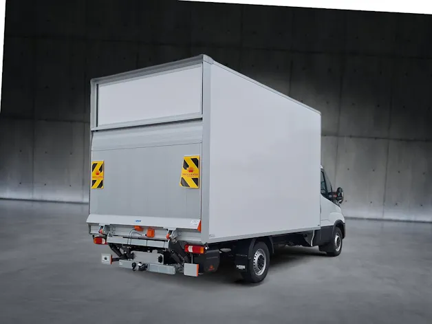 Iveco Koffer/Hebebühne 35 S 16H A8
