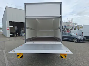 Iveco Koffer/Hebebühne 35 S 16H A8