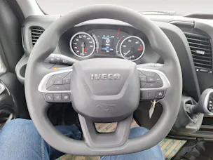 Iveco Koffer/Hebebühne 35 S 16H A8