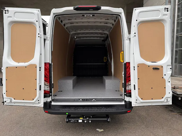 Iveco 35C18HA8V