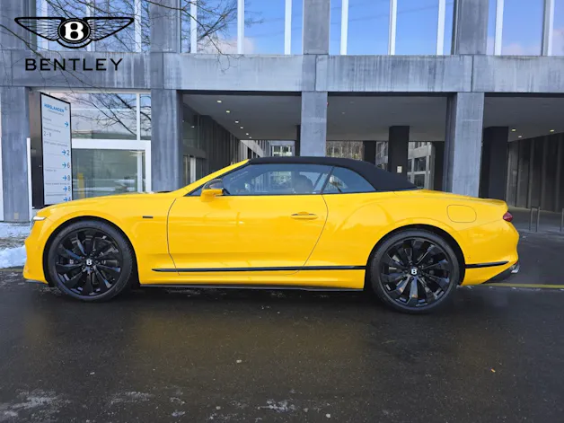 Bentley Continental GTC 4.0 V8 PHEV Black Edition 680 PS/ 1.9 % Leasing möglich