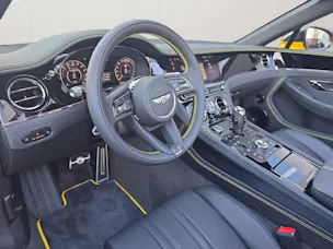 Bentley Continental GTC 4.0 V8 PHEV Black Edition 680 PS/ 1.9 % Leasing möglich