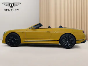 Bentley Continental GTC 4.0 V8 PHEV Black Edition 680 PS/ 1.9 % Leasing möglich
