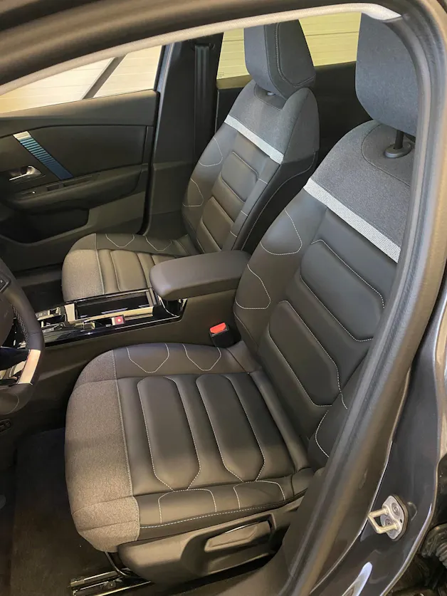Citroën C4 X 100 kW Shine