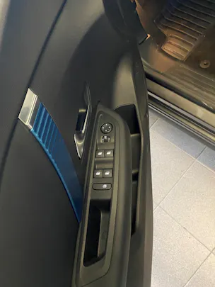 Citroën C4 X 100 kW Shine