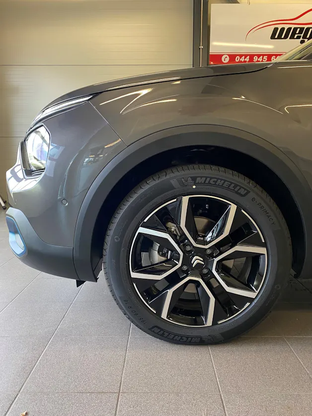Citroën C4 X 100 kW Shine