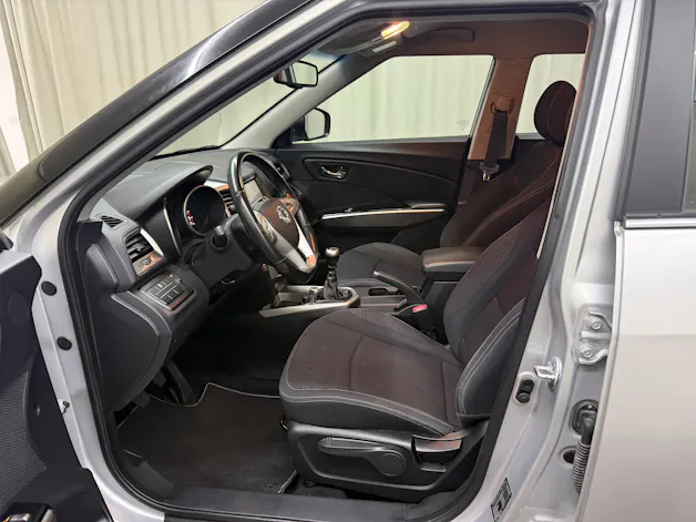 KGM -SsangYong Tivoli 1.6 e-XGi Sapphire 2WD