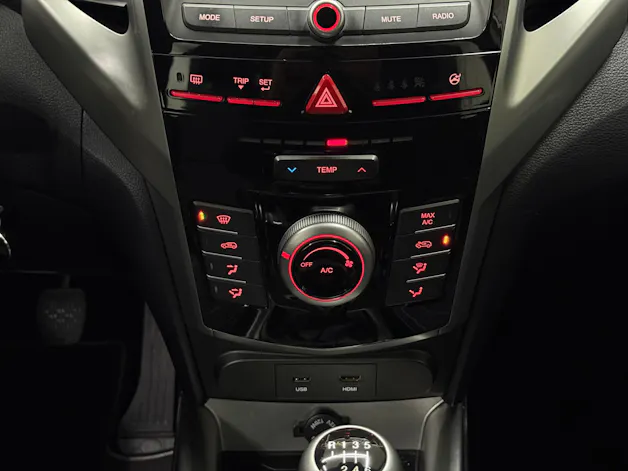 KGM -SsangYong Tivoli 1.6 e-XGi Sapphire 2WD