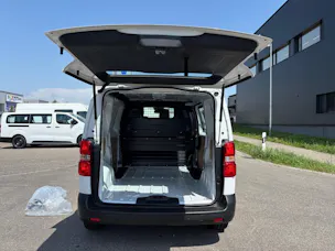 Peugeot E-Expert 75 KWh Standard