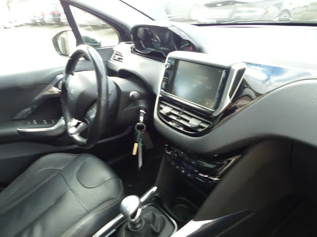 Peugeot 2008 1.2 PureTech Allure