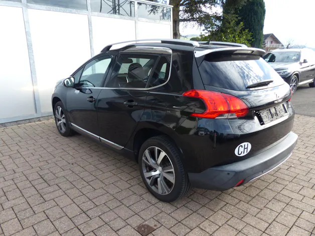 Peugeot 2008 1.2 PureTech Allure