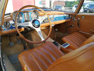 Mercedes-Benz 230 SL Pagode