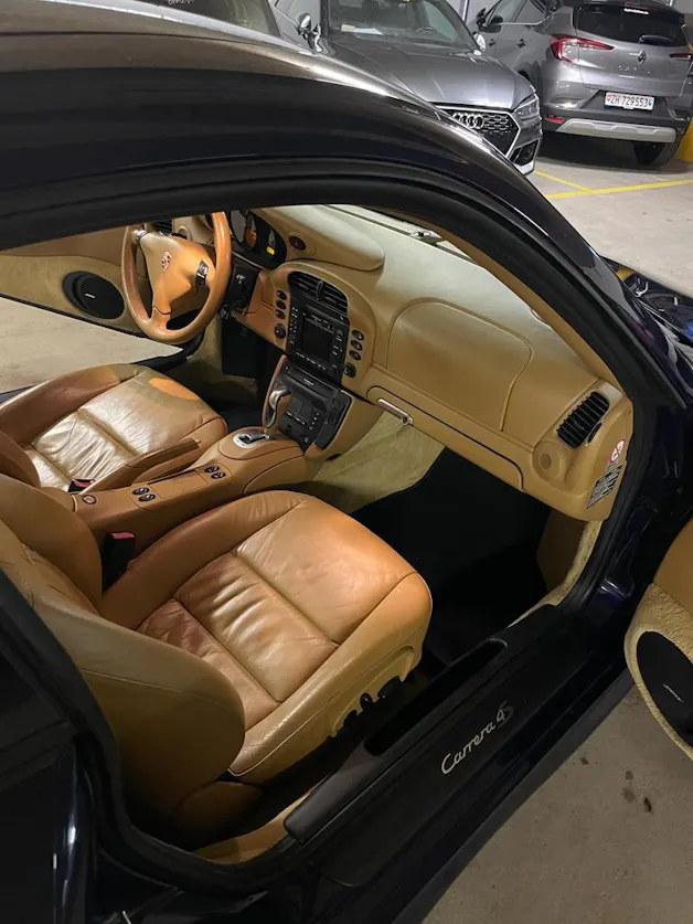 Porsche 911 Carrera 4 S