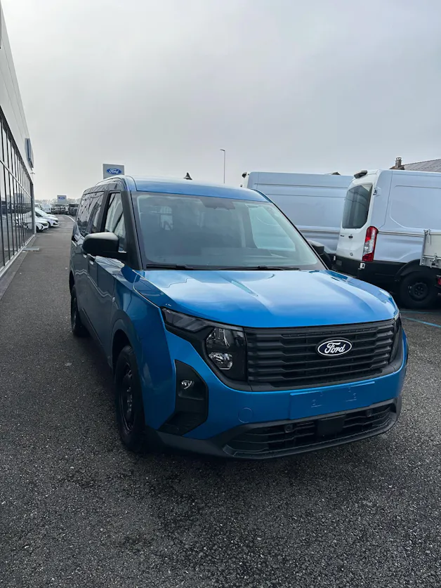 Ford Transit Courier dcab. van 1.0 Trend/125CV/Aut.