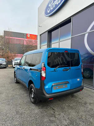 Ford Transit Courier dcab. van 1.0 Trend/125CV/Aut.