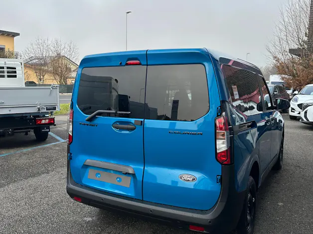 Ford Transit Courier dcab. van 1.0 Trend/125CV/Aut.