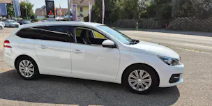 Peugeot 308 SW 1.5BHDI Allure mit AHK