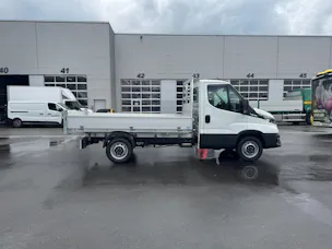 Iveco 35S16A8 mit Kipper Geser