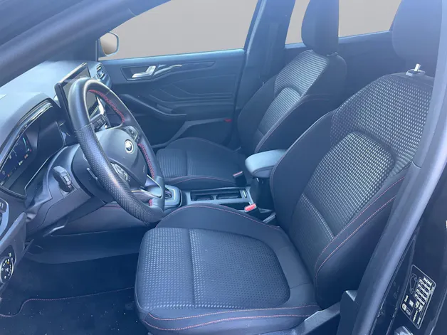 Ford Focus Station Wagon 1.0i EcoB Hybrid 155 ST-Line