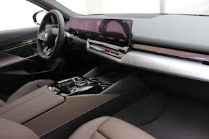 BMW i5 M60 Touring M Sport *0.9%-LEASINGAKTION*