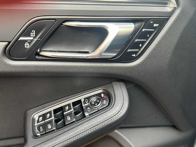 Porsche Macan PDK