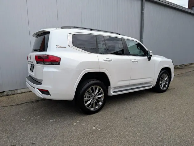 Toyota LAND CRUISER 300 V6 DIESEL 70th Anniv.