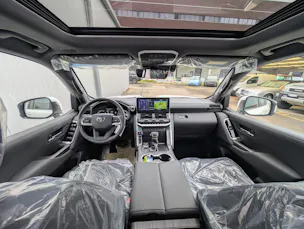 Toyota LAND CRUISER 300 V6 DIESEL 70th Anniv.