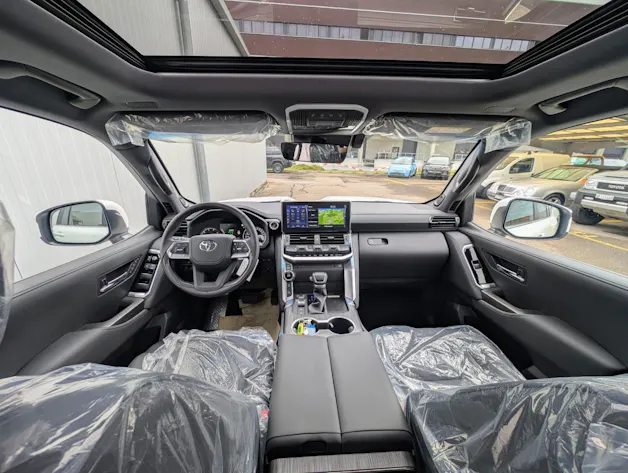 Toyota LAND CRUISER 300 V6 DIESEL 70th Anniv.