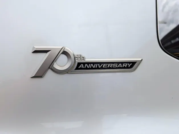 Toyota LAND CRUISER 300 V6 DIESEL 70th Anniv.