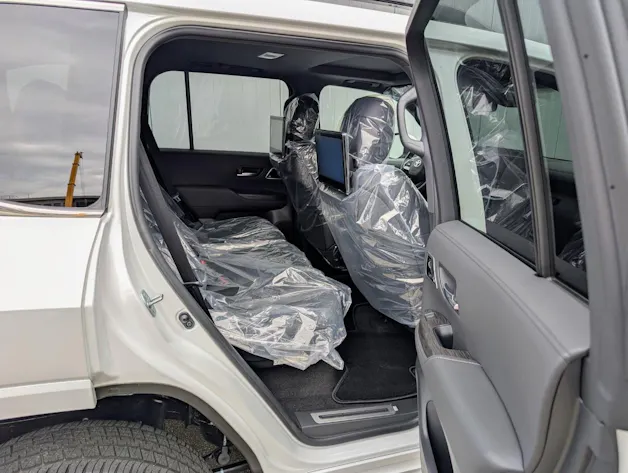 Toyota LAND CRUISER 300 V6 DIESEL 70th Anniv.