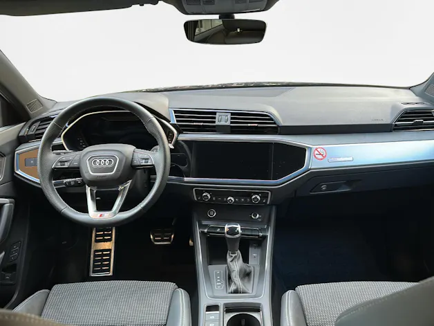 Audi Q3 35 TFSI S line S-tronic