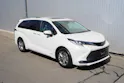 Toyota Sienna Hybrid Limited FWD