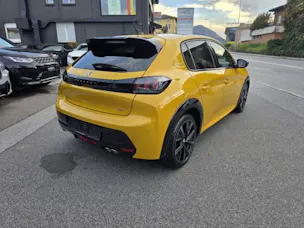 Peugeot 208 1.2 PureT GTPack EAT8