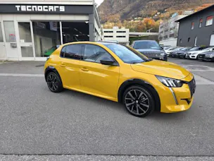 Peugeot 208 1.2 PureT GTPack EAT8