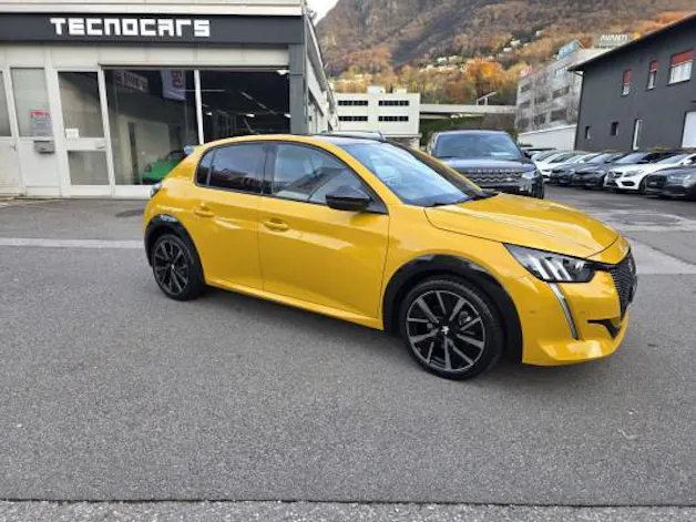 Peugeot 208 1.2 PureT GTPack EAT8