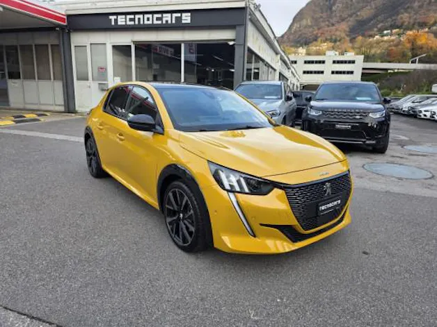 Peugeot 208 1.2 PureT GTPack EAT8