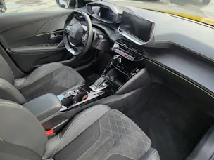 Peugeot 208 1.2 PureT GTPack EAT8