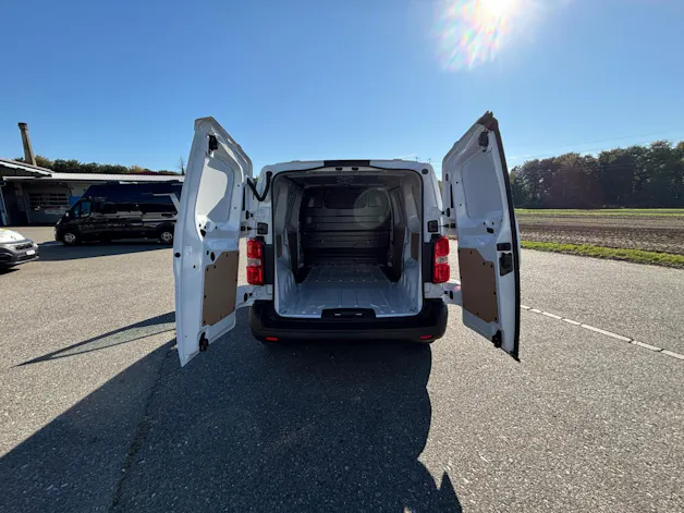 Fiat SCUDO VAN EASY PRO 1.5 BLUEHDI L2 /H1 / 120 PS / Manuell