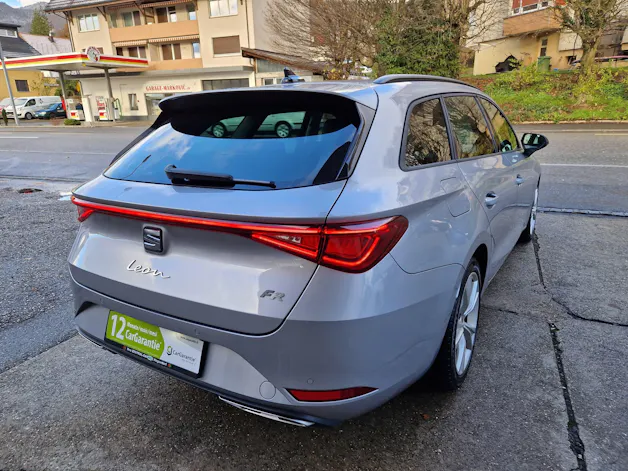 SEAT Leon ST 1.5 eTSI mHEV DSG FR