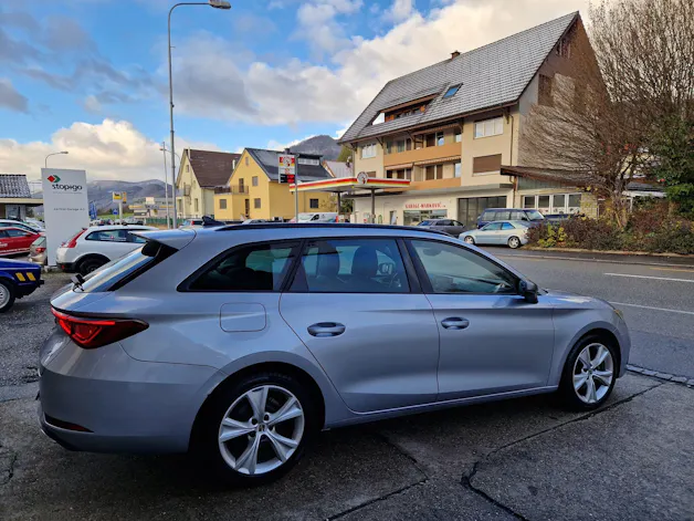 SEAT Leon ST 1.5 eTSI mHEV DSG FR