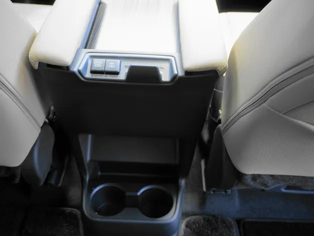 Toyota Sienna Hybrid Limited Premium AWD