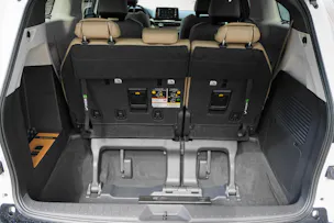 Toyota Sienna Hybrid Limited Premium AWD