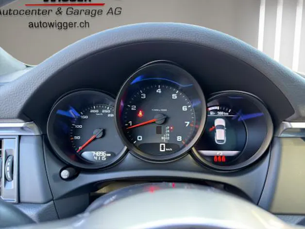 Porsche Macan PDK