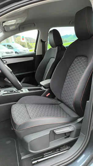 SEAT Leon 1.5 eTSI mHEV DSG FR