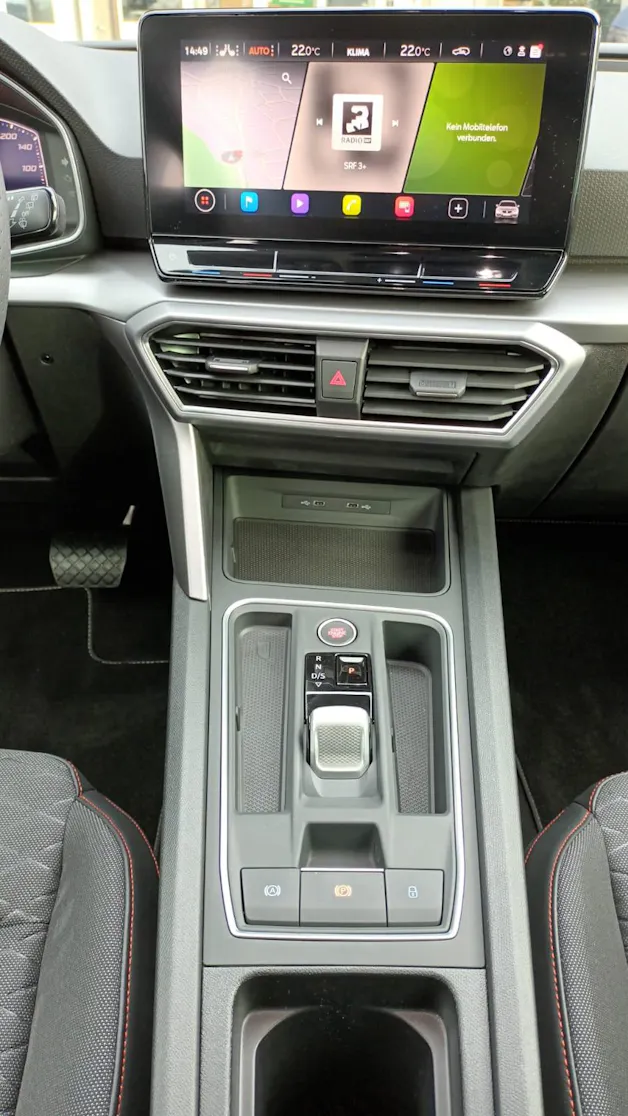 SEAT Leon 1.5 eTSI mHEV DSG FR