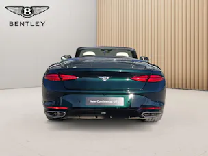 Bentley Continental GTC V8 4.0 PHEV 680 PS/ 1.9 % Leasing möglich