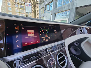 Bentley Continental GTC V8 4.0 PHEV 680 PS/ 1.9 % Leasing möglich