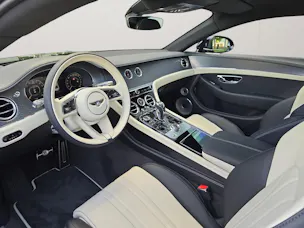 Bentley Continental GT V8 4.0 PHEV 680 PS/ 1.9 % Leasing möglich