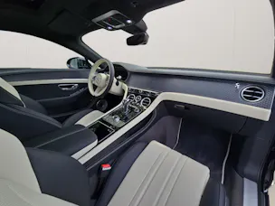 Bentley Continental GT V8 4.0 PHEV 680 PS/ 1.9 % Leasing möglich
