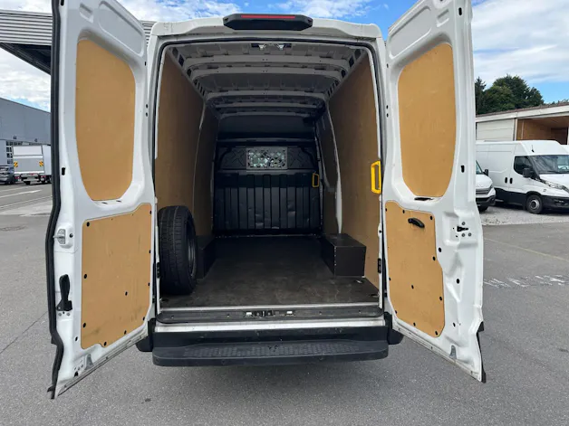 Iveco 35 S 16 A8 V